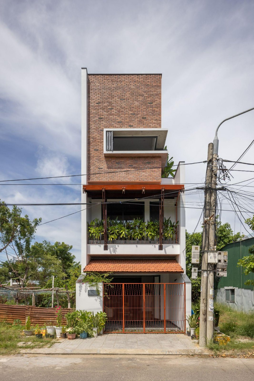 GẠO LỨT HOUSE 1